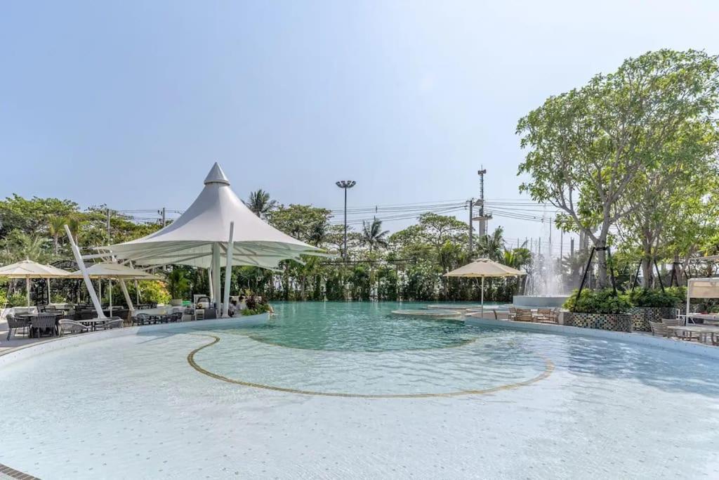 Sea View 5 Star Facilities Luxury Stay At Pattaya ジョムティエンビーチ エクステリア 写真