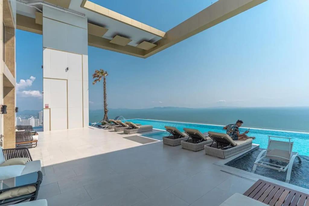 Sea View 5 Star Facilities Luxury Stay At Pattaya ジョムティエンビーチ エクステリア 写真