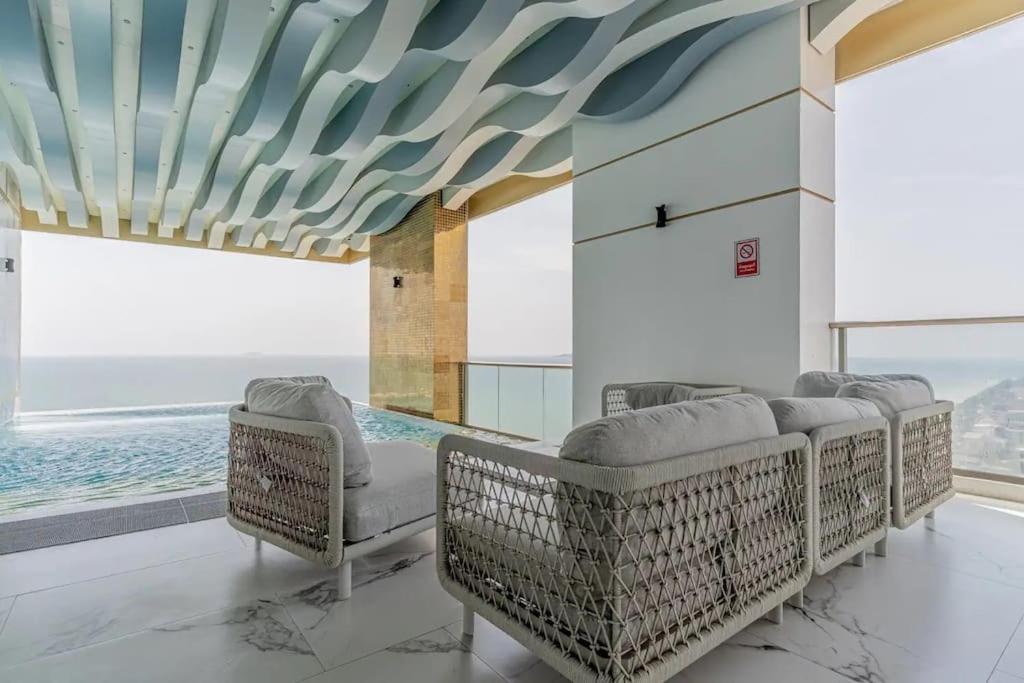 Sea View 5 Star Facilities Luxury Stay At Pattaya ジョムティエンビーチ エクステリア 写真