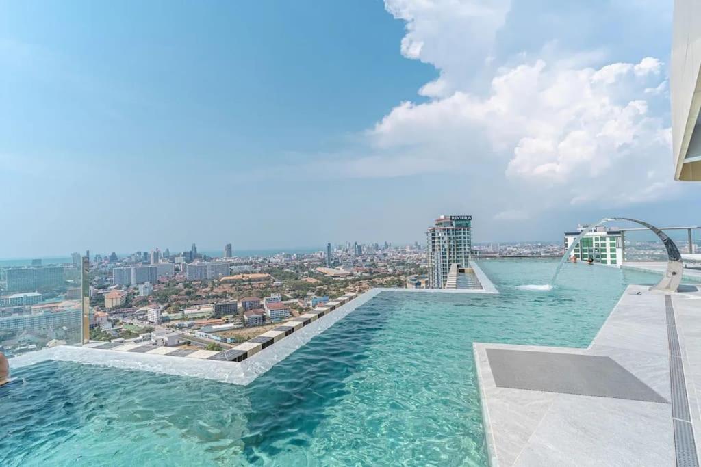Sea View 5 Star Facilities Luxury Stay At Pattaya ジョムティエンビーチ エクステリア 写真